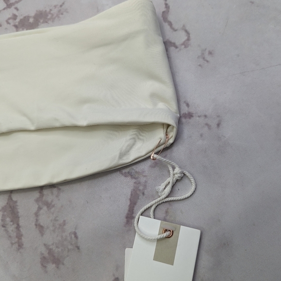 Good American Swim Top Women White Crinkle Band Bandeau Strapless - Picture 9 of 11